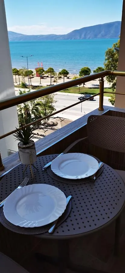 Lungomare Luxury Sea View Apartaments Vlorë アルバニア